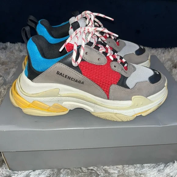 Authentic Balenciaga triple S sneaker. Size 43= 10 men U.S. Great 